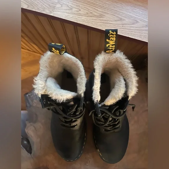 Dr Martens 1460 Serena Fur Lined Boots - Picture 5 of 7